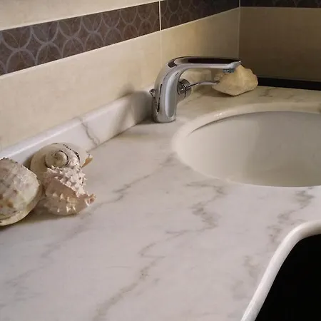 度假居 Polikseni House