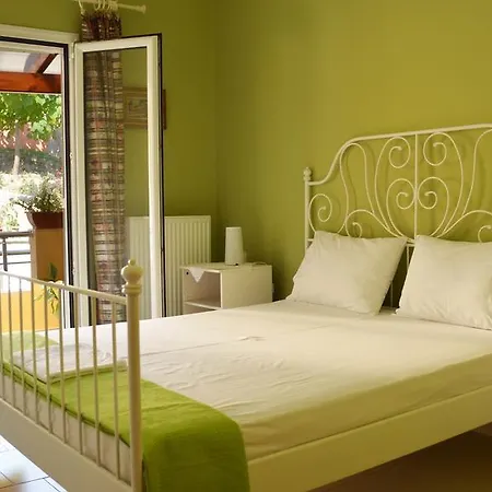 Holiday home Polikseni House