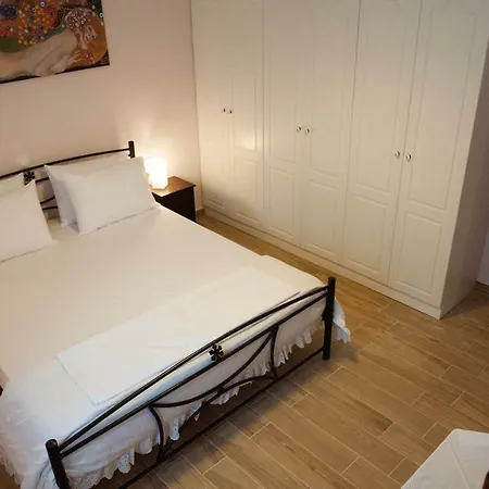 Polikseni House Agios Gordios (Corfu)