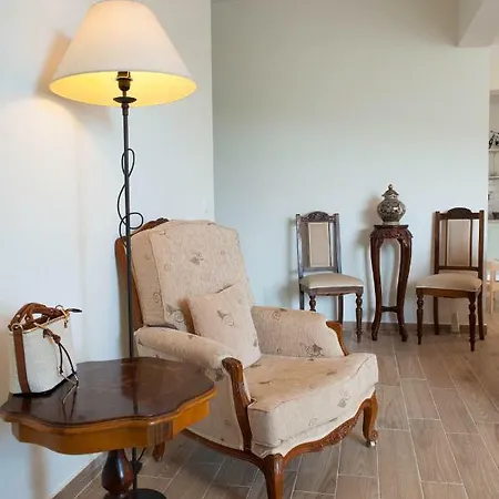 Polikseni House 度假居 阿齐欧斯·贡多斯