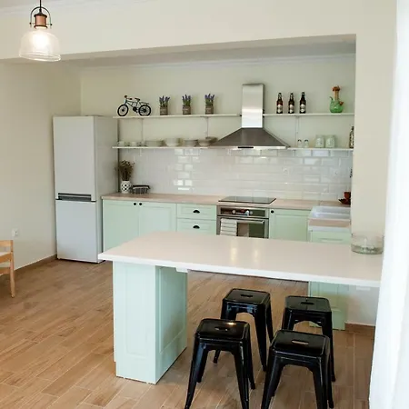 Polikseni House 度假居 *