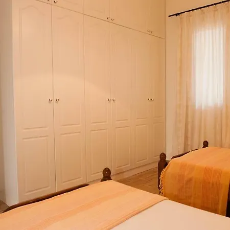 Polikseni House 度假居 *