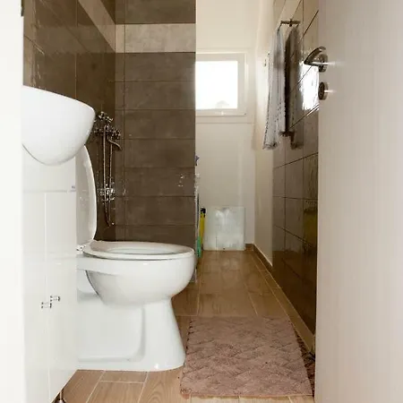 Polikseni House 阿齐欧斯·贡多斯